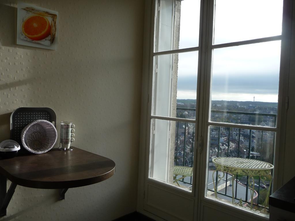 Le 360 Tour Perret 19Eme Panorama 4 Etoiles Apartment Amiens Exterior foto